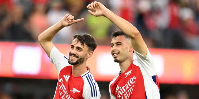 Laga Persahabatan: Arsenal 2-1 Manchester United