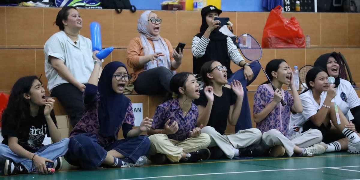 Membangun-Generasi-Muda-Melalui-Olahraga_11zon