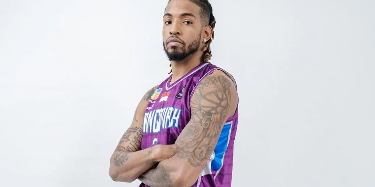 Devin Davis, Penguat Hangtuah Jakarta di Bawah Ring Jelang Playoff IBL 2025